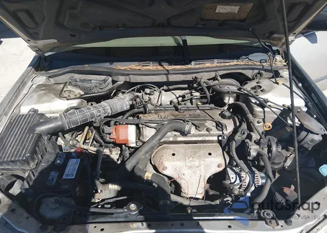 1998 Honda Accord Lx z USA, uszkodzony, nr VIN 1HGCG5642WA199041